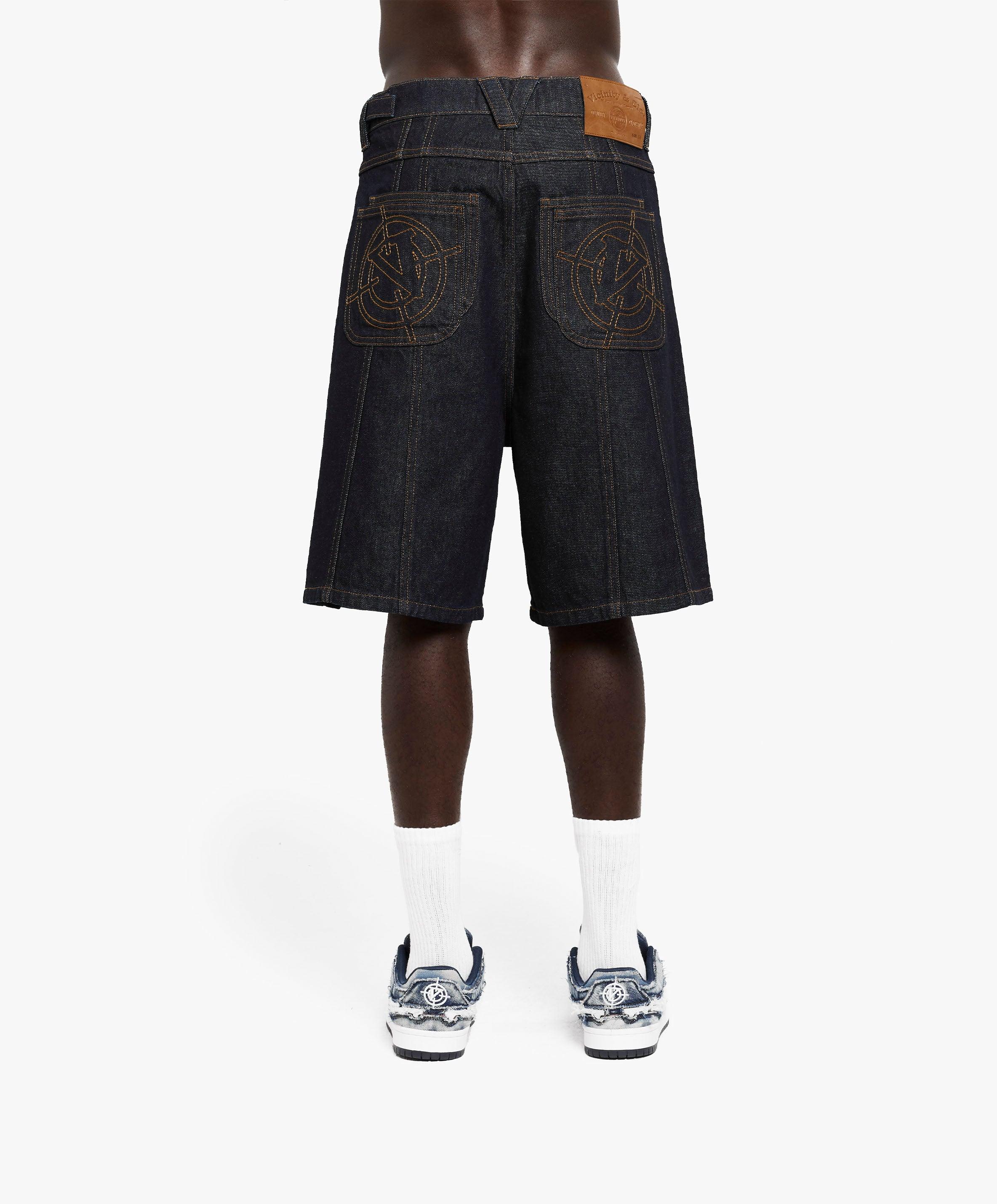 V-LOGO RAW JORTS