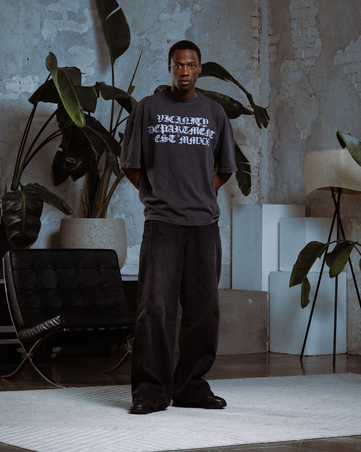 GOTH DEPT TEE VINTAGE BLACK