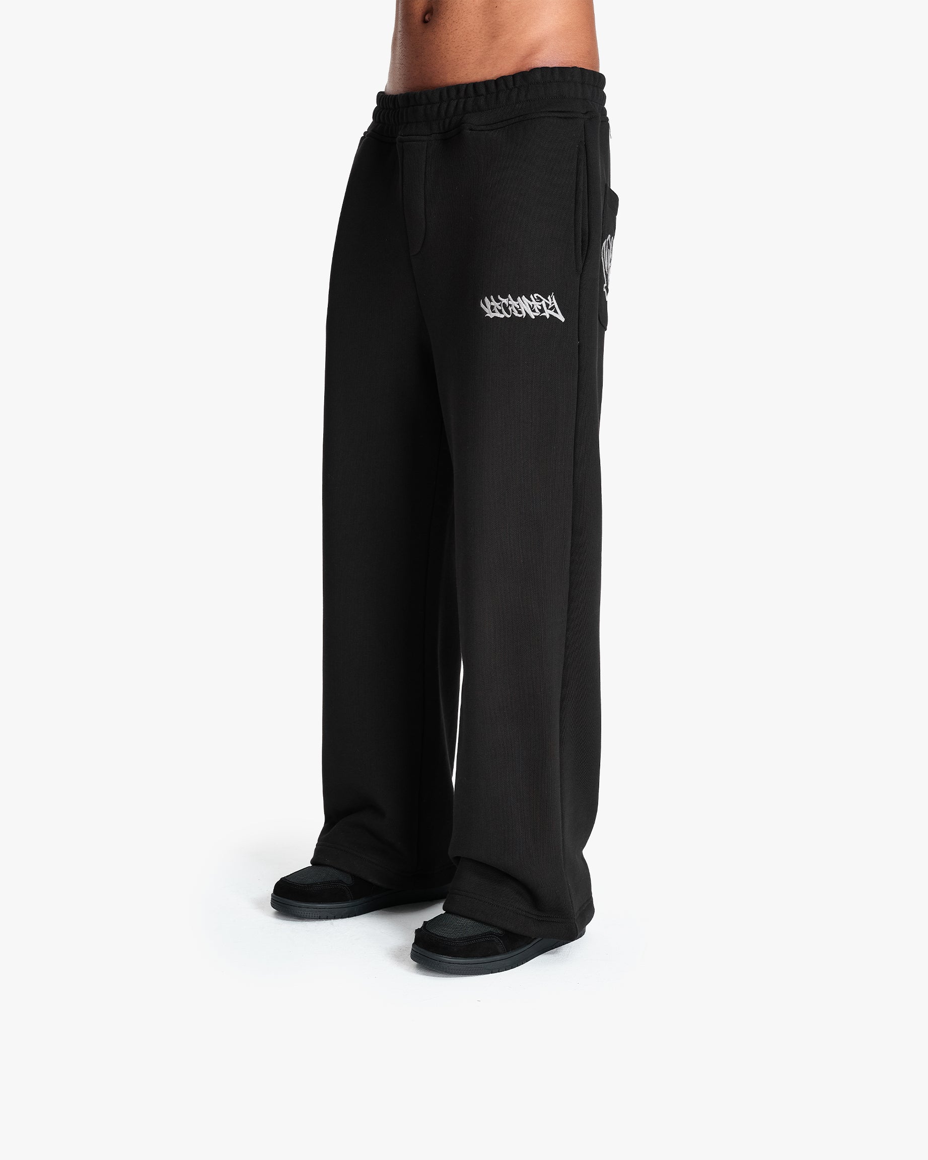 GRAFFITI JOGGER BLACK