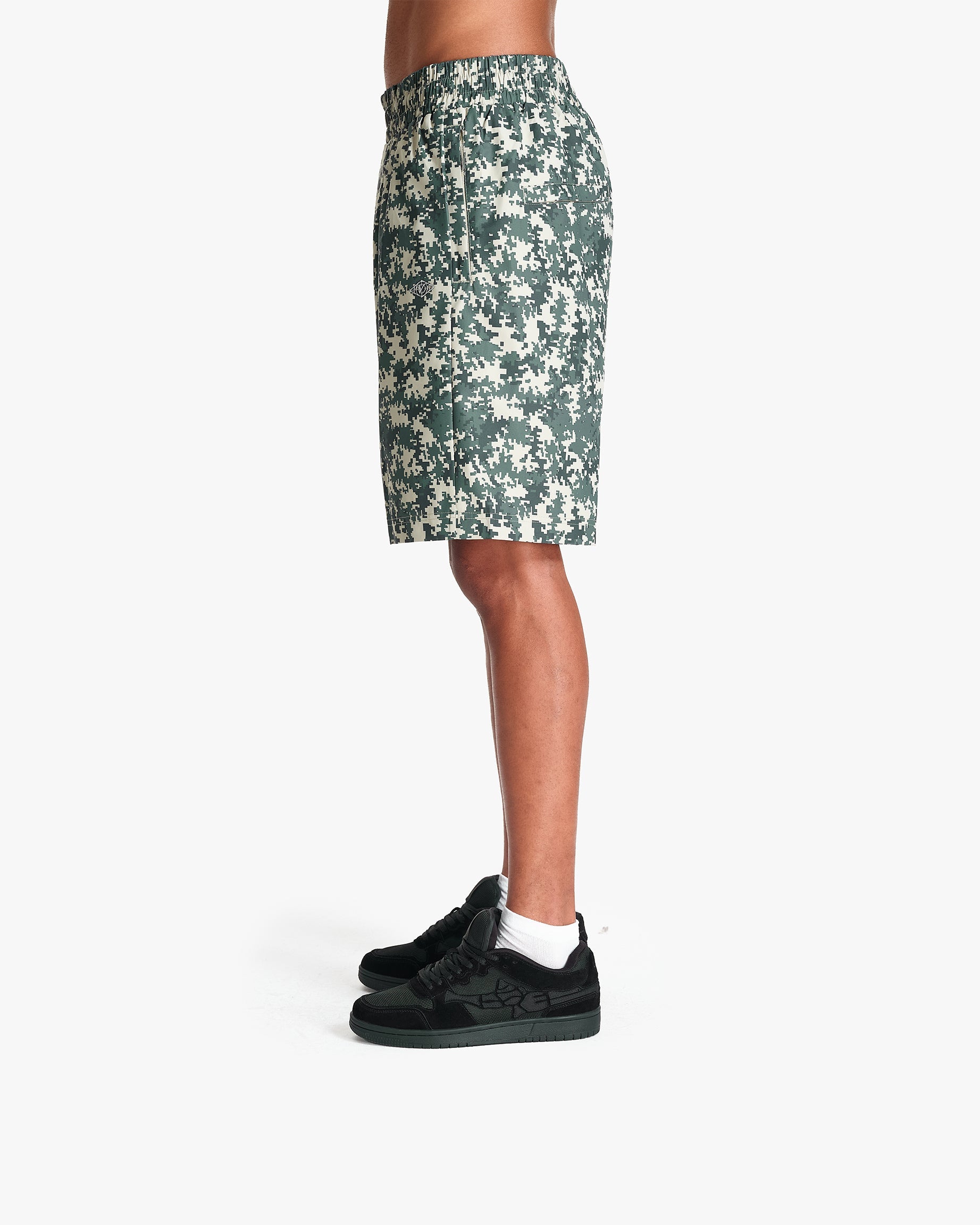 TRACK SHORTS PIXEL CAMO