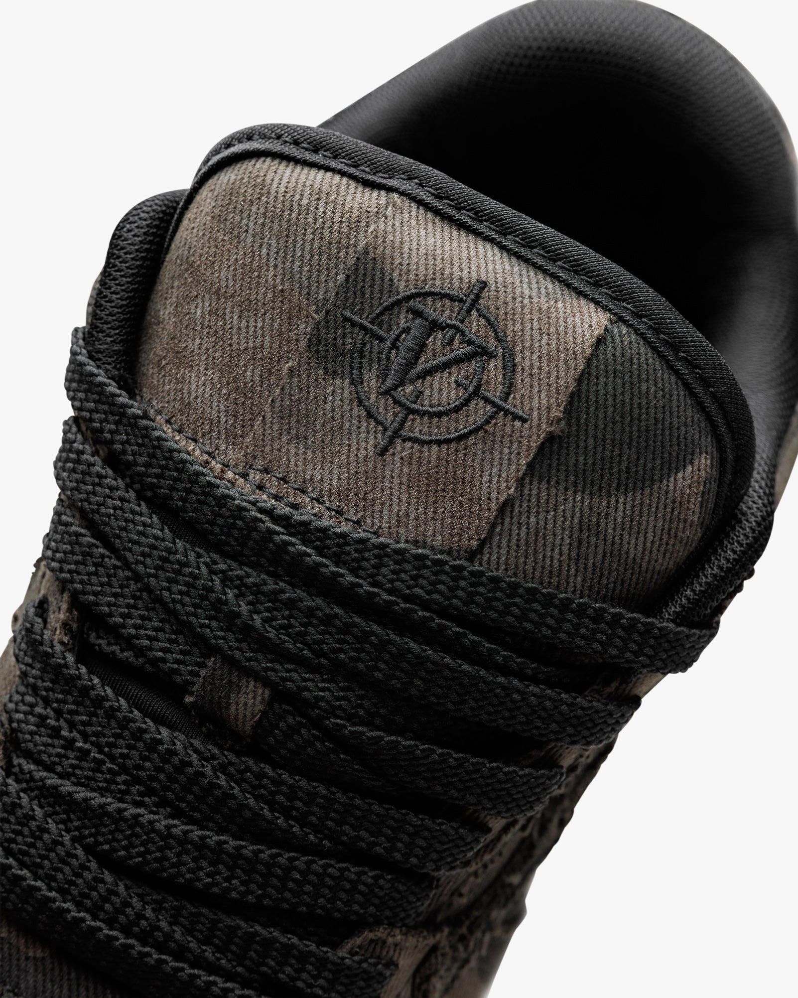 AKIMBO LOWS "DARK CAMO"