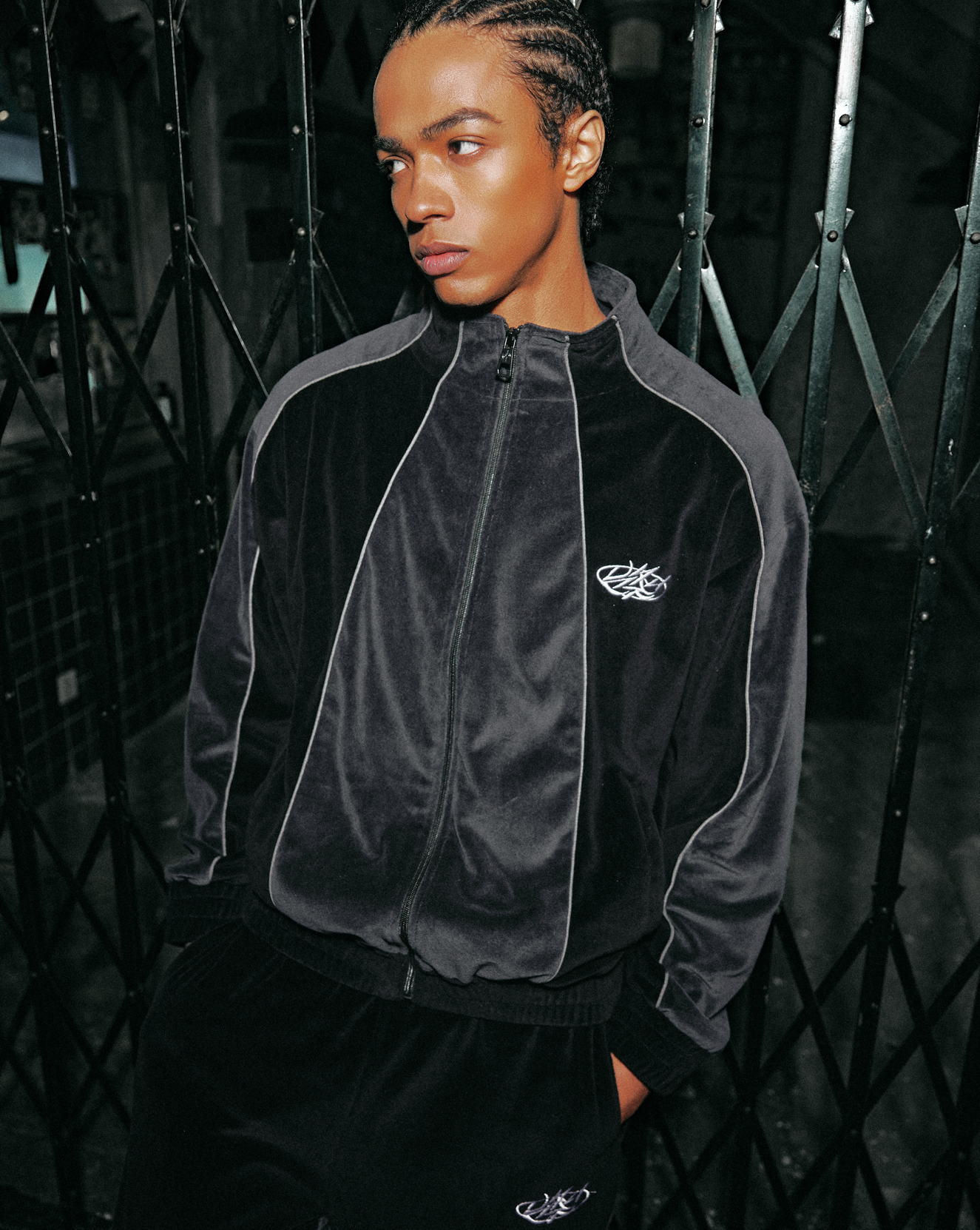 VELOURS TRACK JACKET BLACK