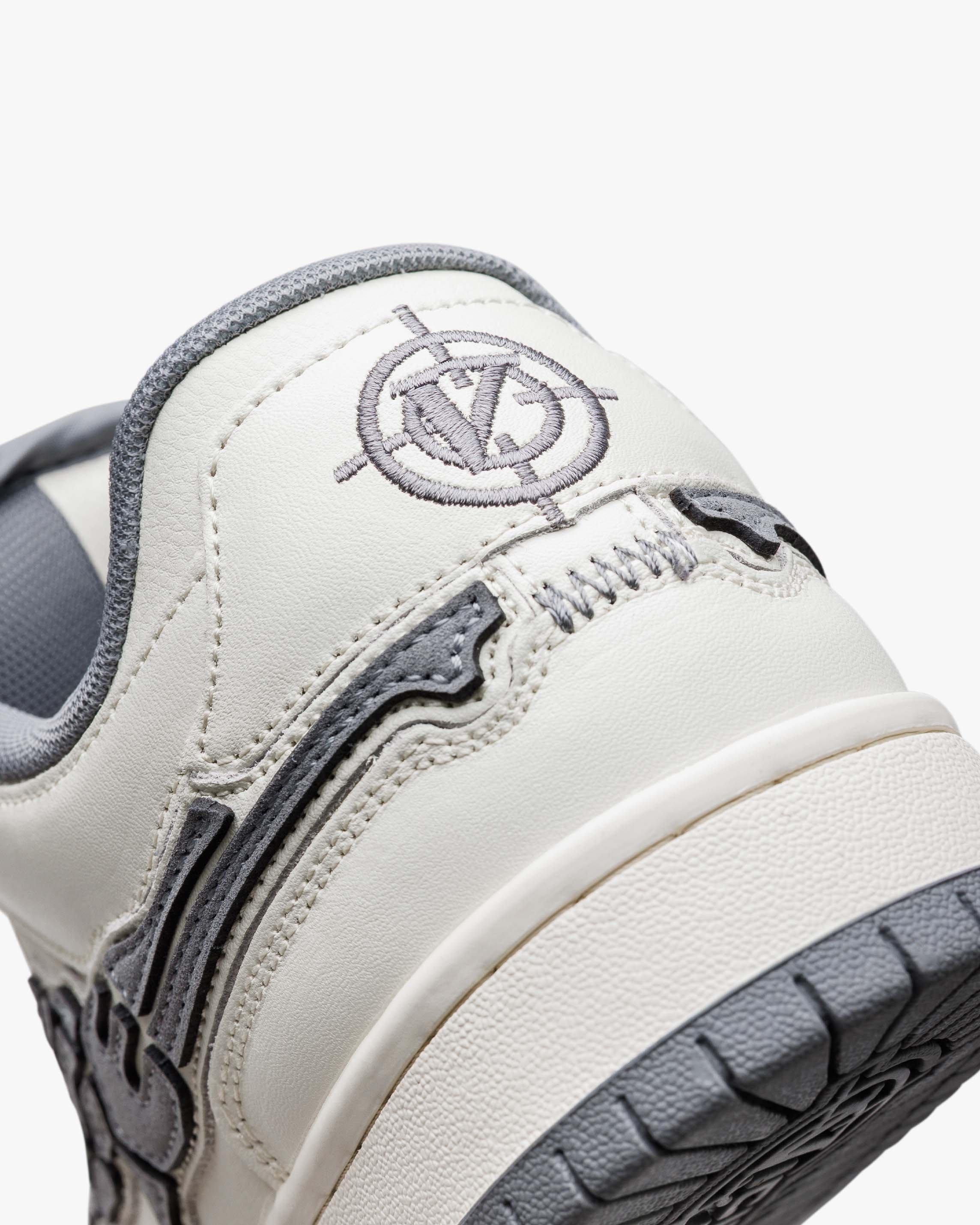 AKIMBO LOWS "IRON GRAY"